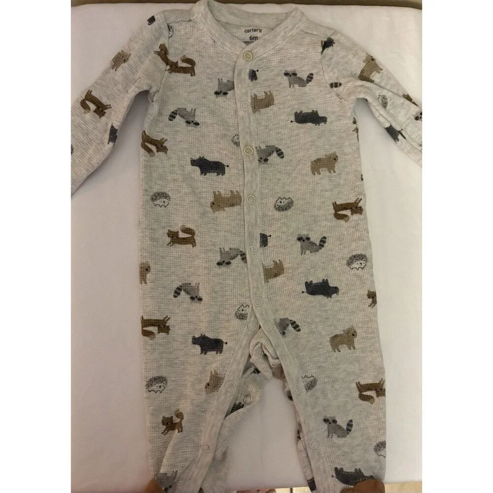 Carter's Baby Boy Mixed Clothing Bundle, 5 One Piece 2 Footed PJ’s Size 6 Months